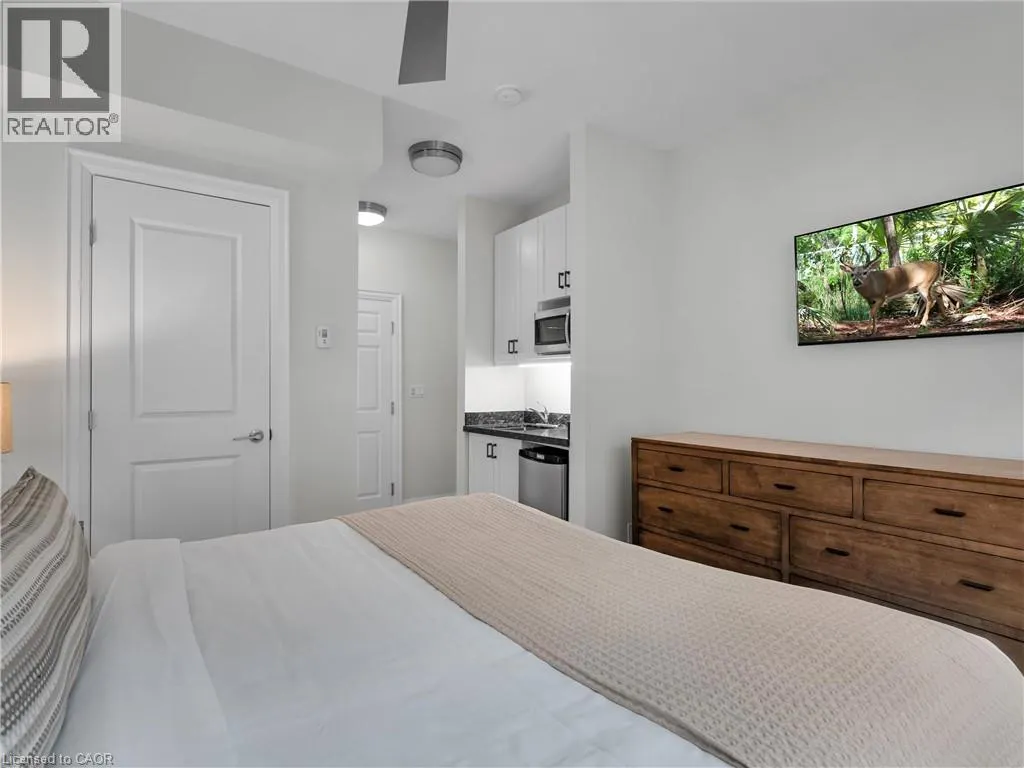 1869 MUSKOKA 118 Road W Unit# BTW-101 #BTW-101