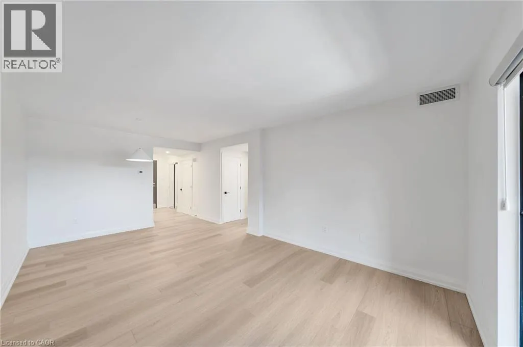 102 BRONTE Road Unit# 303 #303