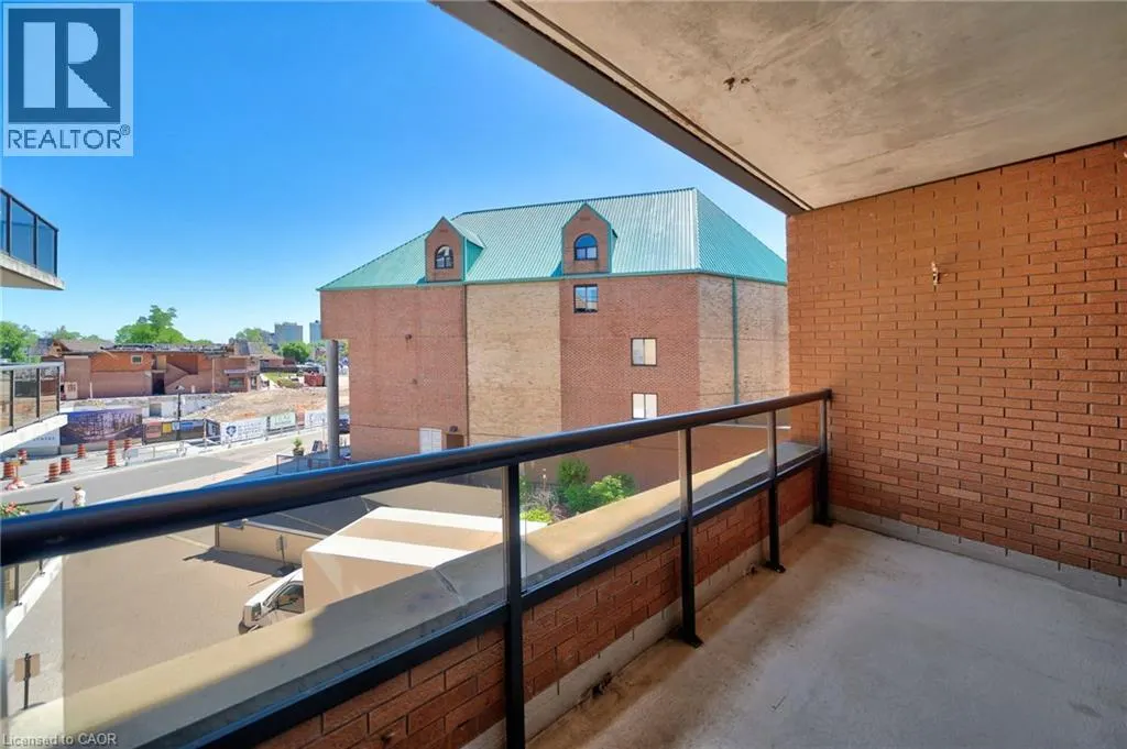 102 BRONTE Road Unit# 303 #303