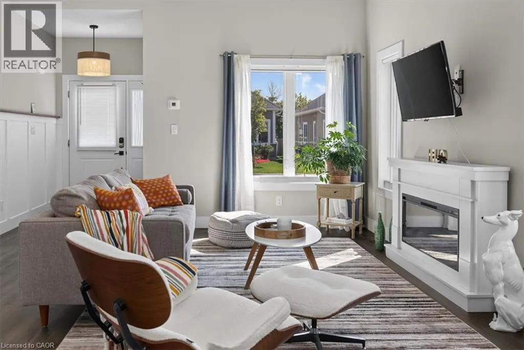 744 NELSON Street W Unit# 7 #7