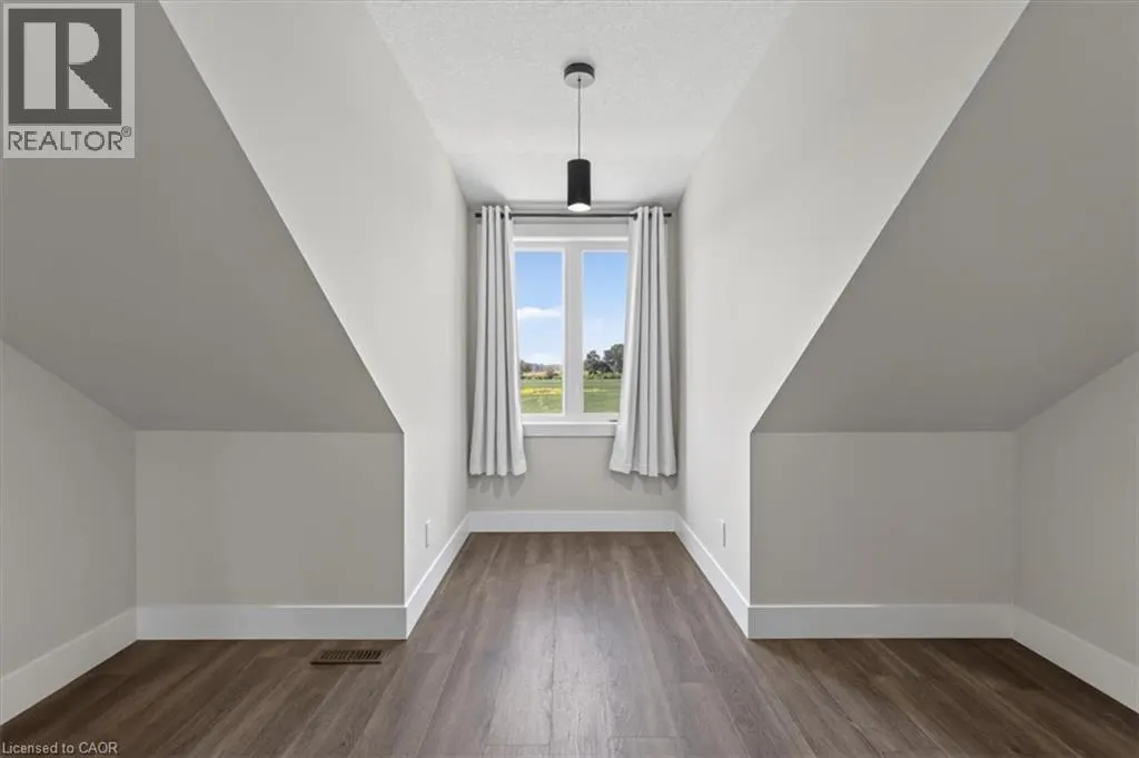 744 NELSON Street W Unit# 7 #7
