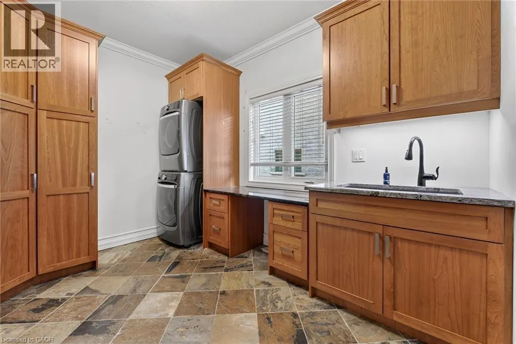 80 NEW LAKESHORE Road Unit# 16 #16