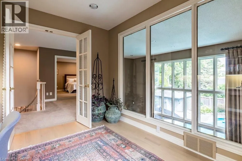 223 BRIAR HILL Crescent