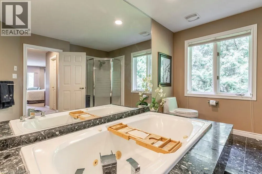 223 BRIAR HILL Crescent