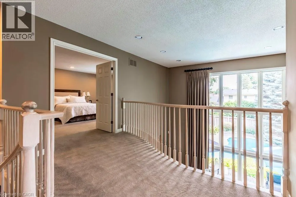 223 BRIAR HILL Crescent