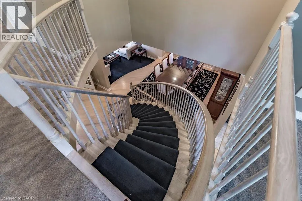 223 BRIAR HILL Crescent