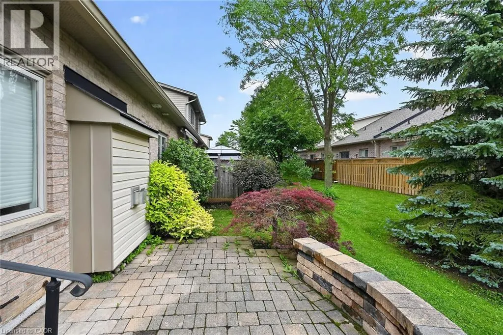 76 ABBOTSFORD Trail