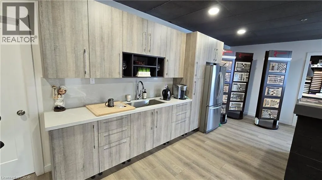 2172 WYECROFT Road Unit# 14,15 #14,15