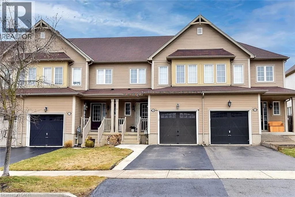 9 LYNCH Crescent