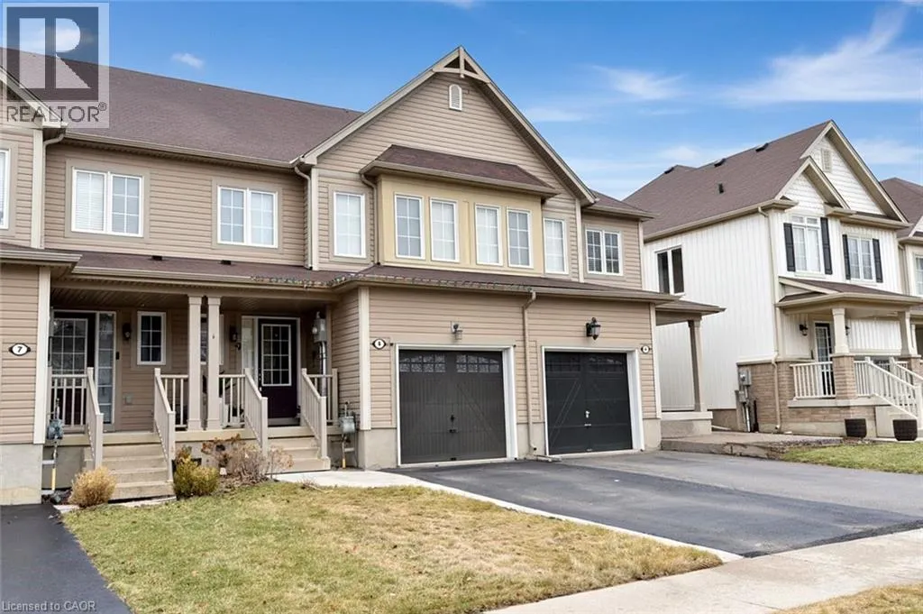 9 LYNCH Crescent