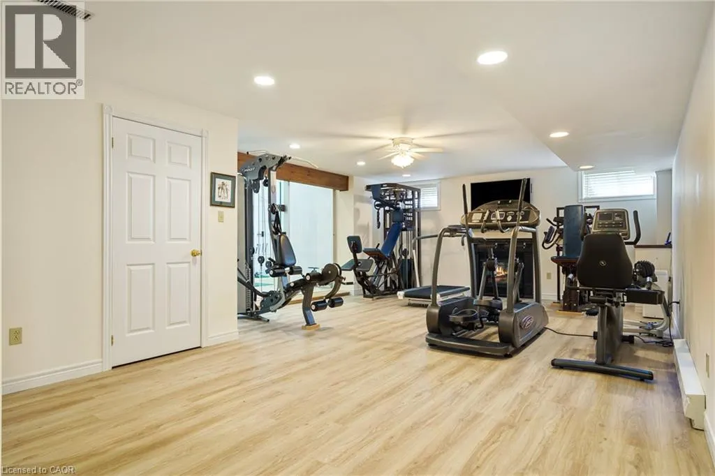 373 BROOKVIEW Court