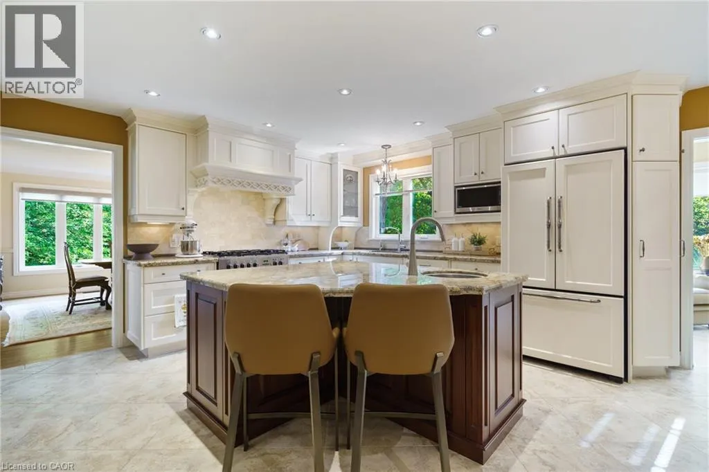 373 BROOKVIEW Court