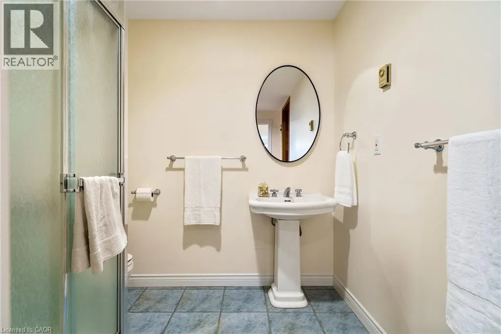 373 BROOKVIEW Court
