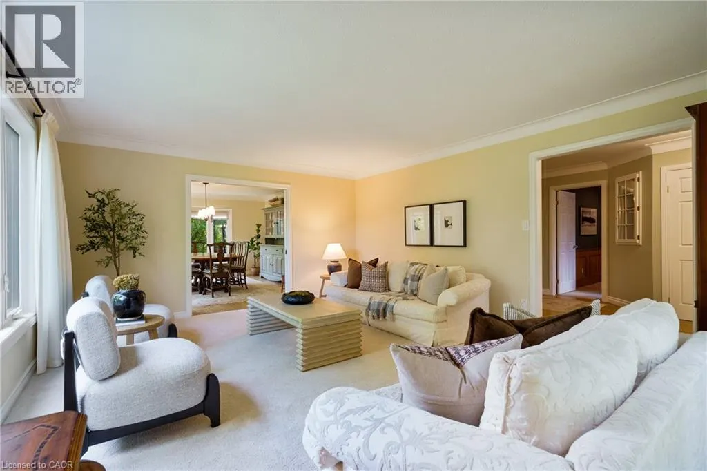 373 BROOKVIEW Court