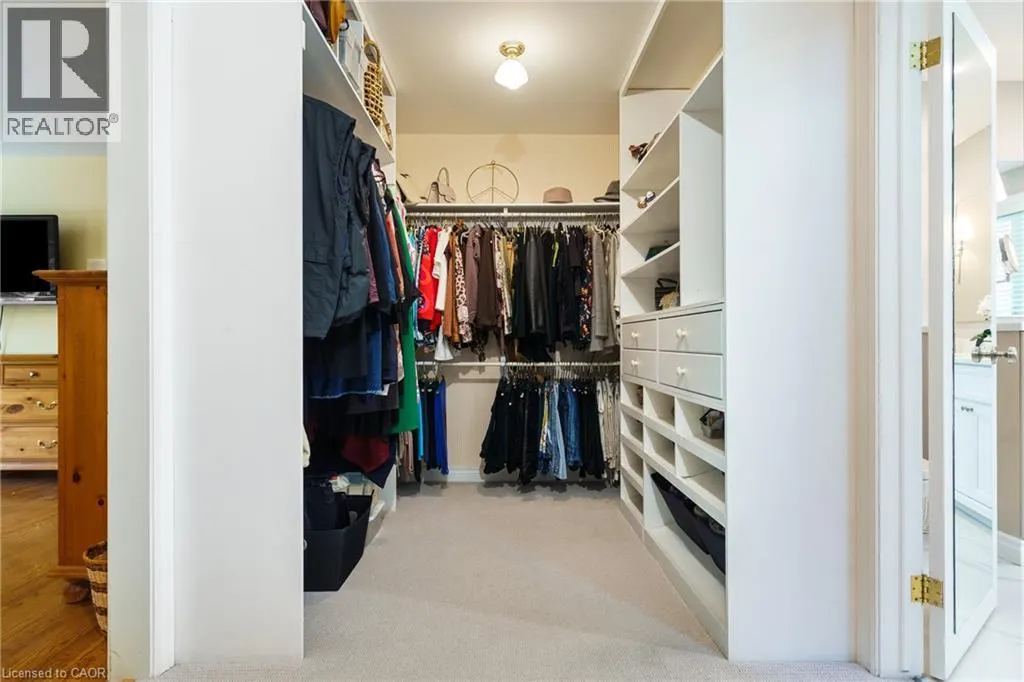 373 BROOKVIEW Court