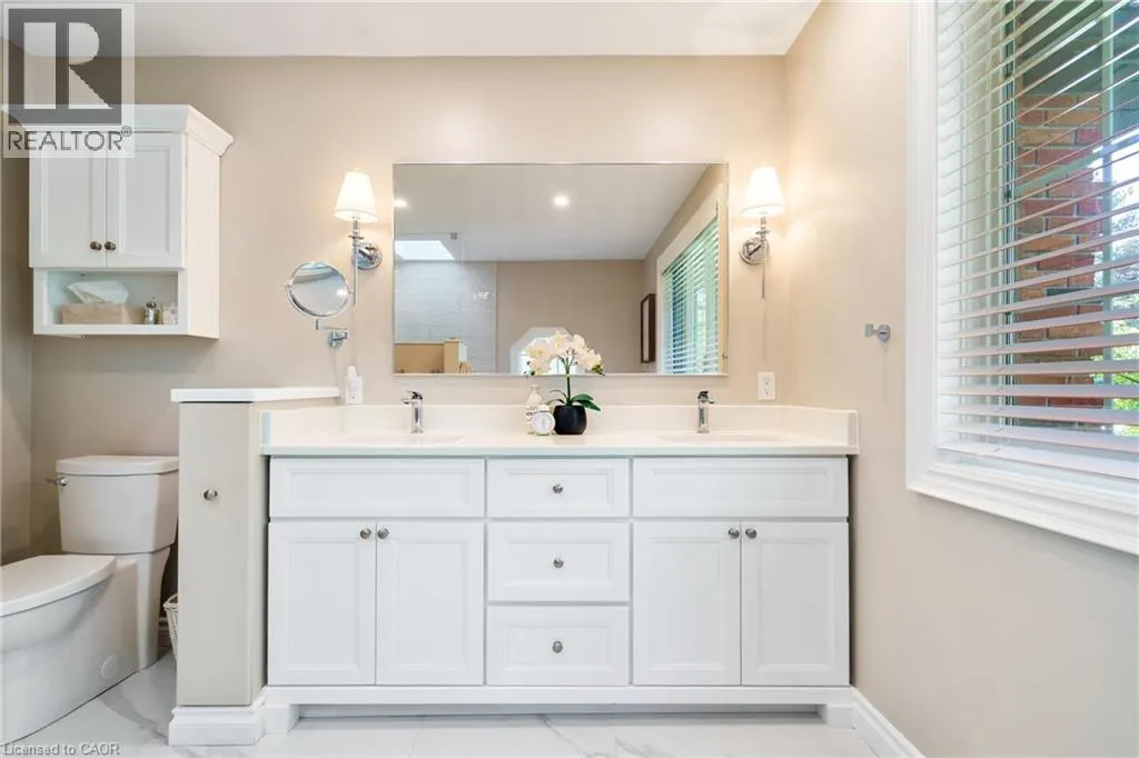 373 BROOKVIEW Court