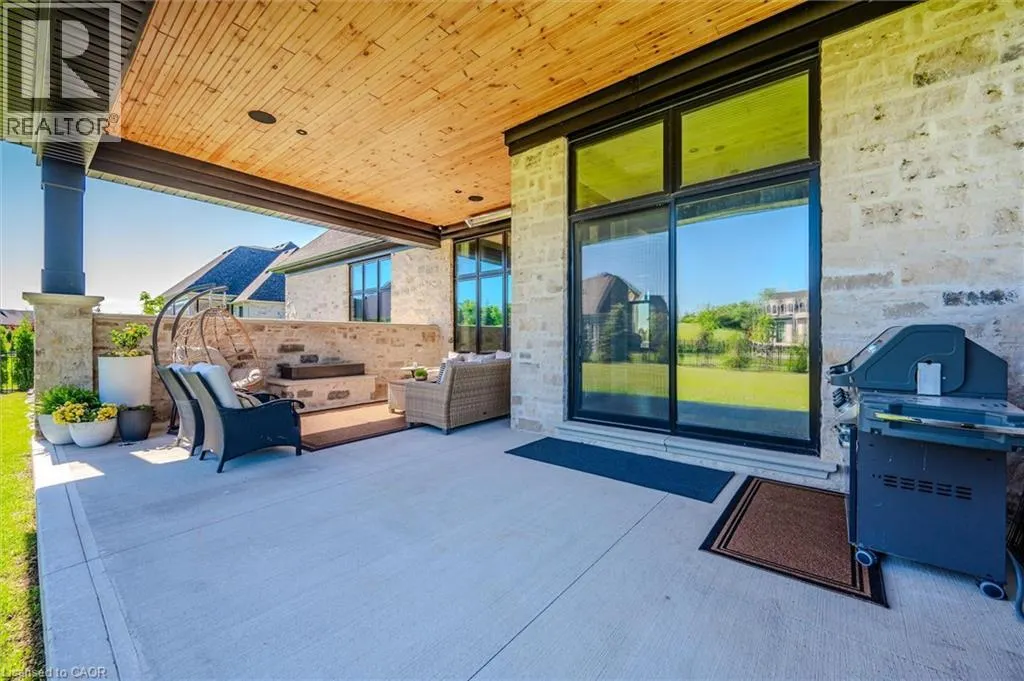 112 HERITAGE LAKE Drive