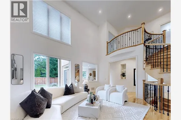 2238 LYNDHURST Drive