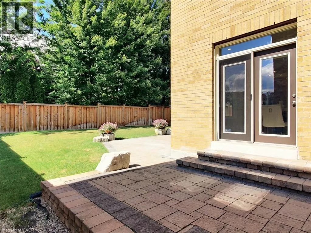 2238 LYNDHURST Drive