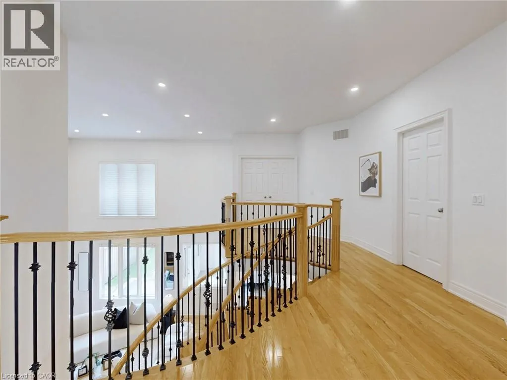 2238 LYNDHURST Drive