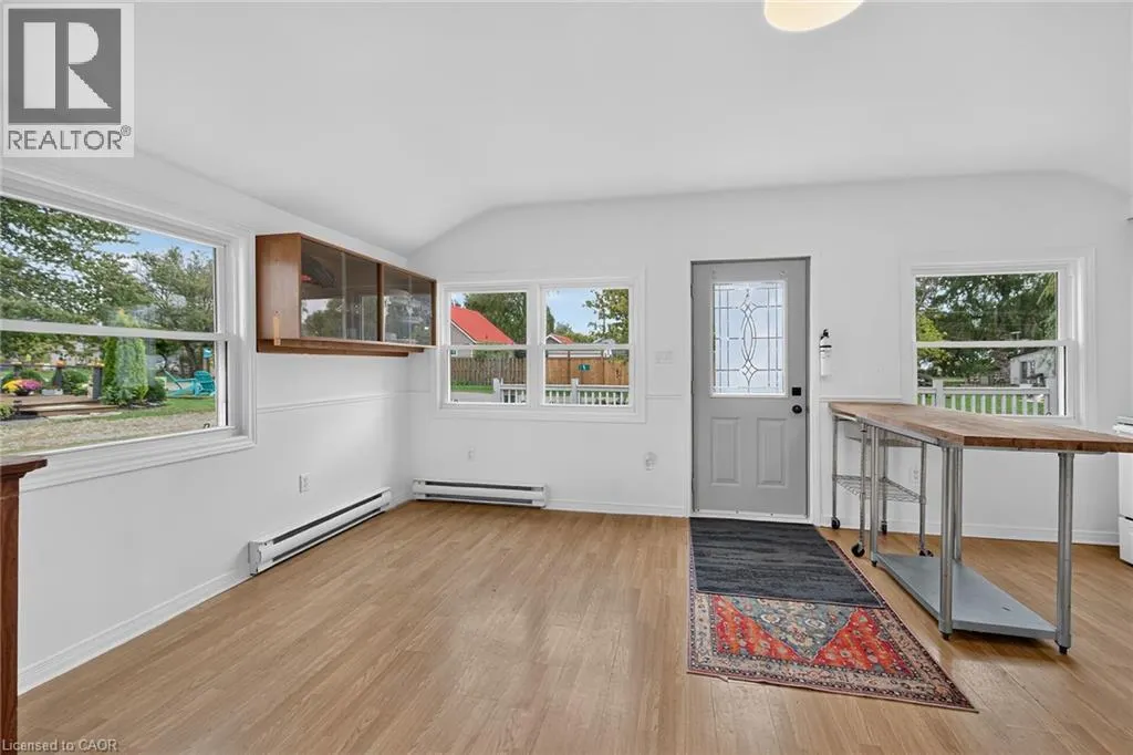 5 WILLOWAY Lane