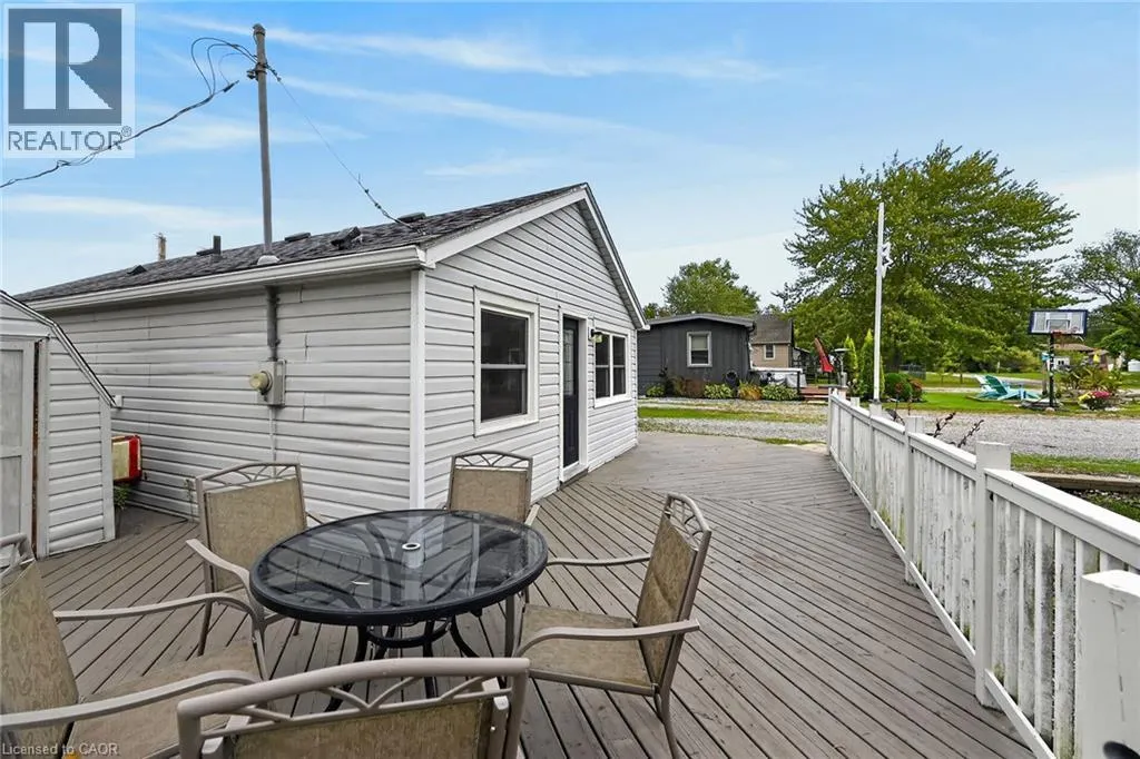 5 WILLOWAY Lane