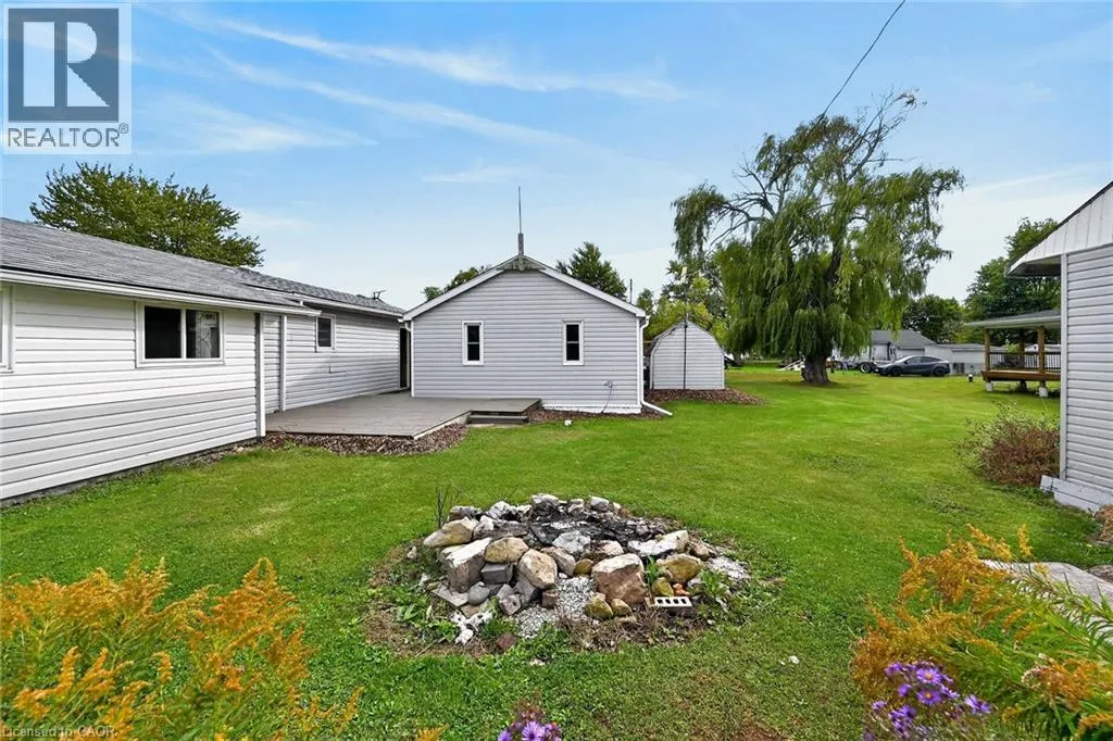 5 WILLOWAY Lane
