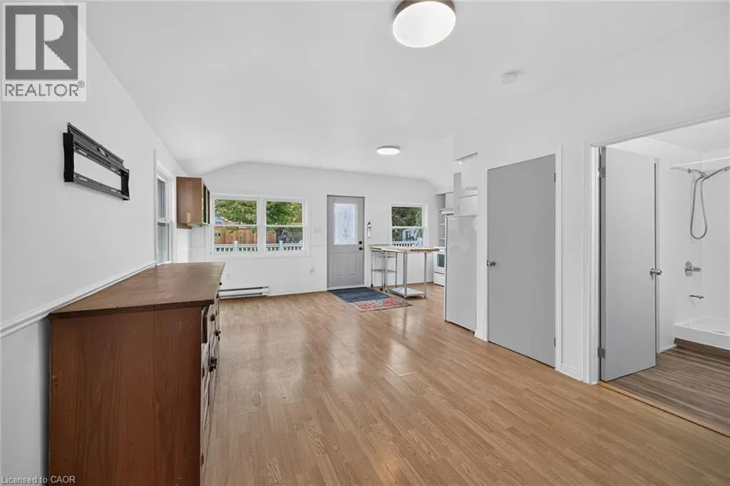 5 WILLOWAY Lane