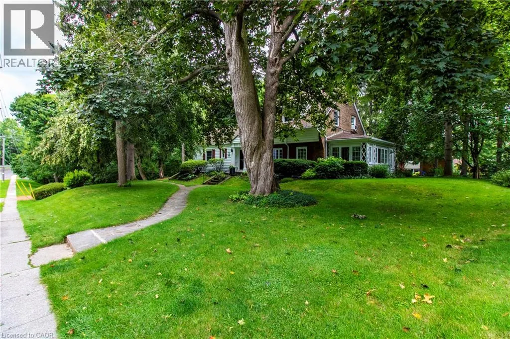 312 NELSON Street W
