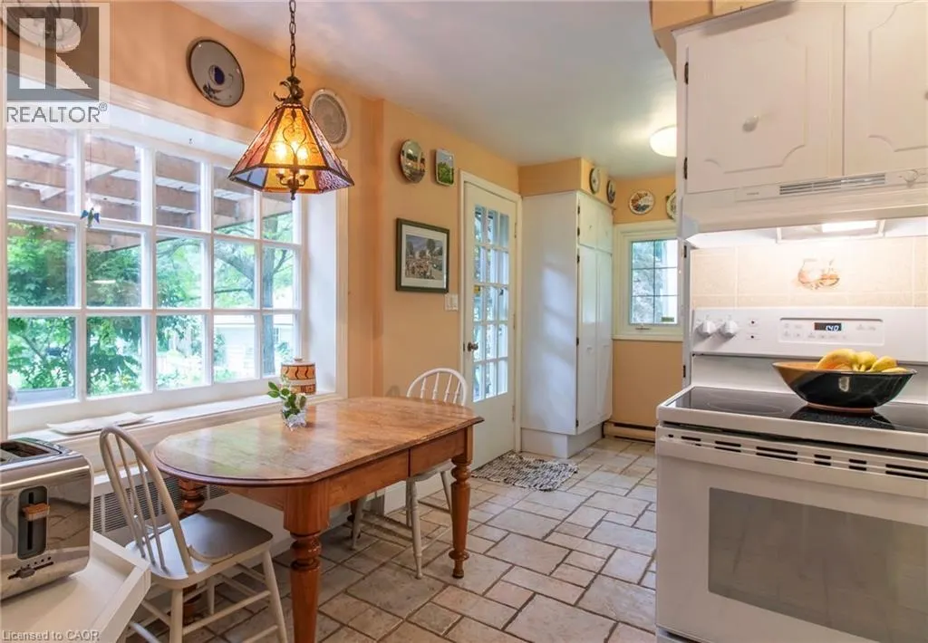 312 NELSON Street W