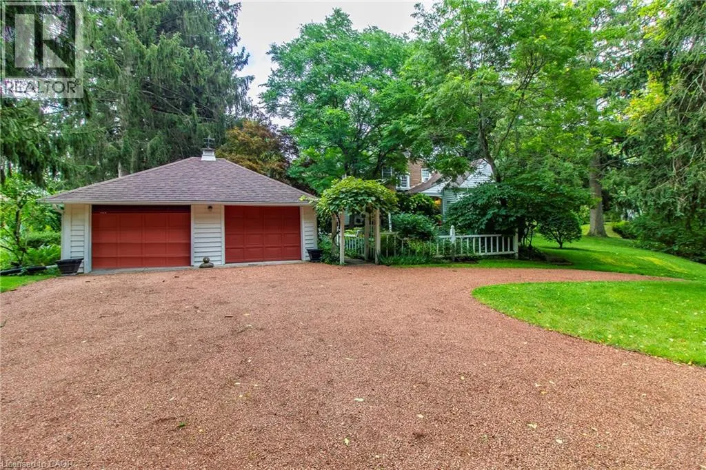 312 NELSON Street W