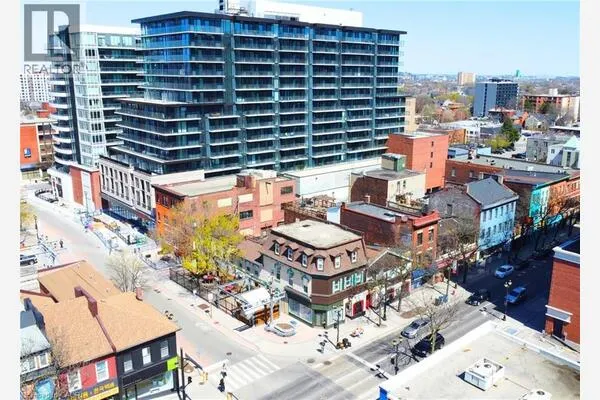 249-255 KING Street E