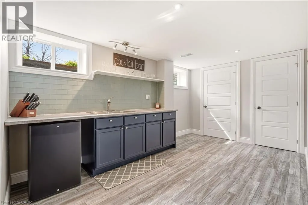 1371 10TH CONCESSION Road W