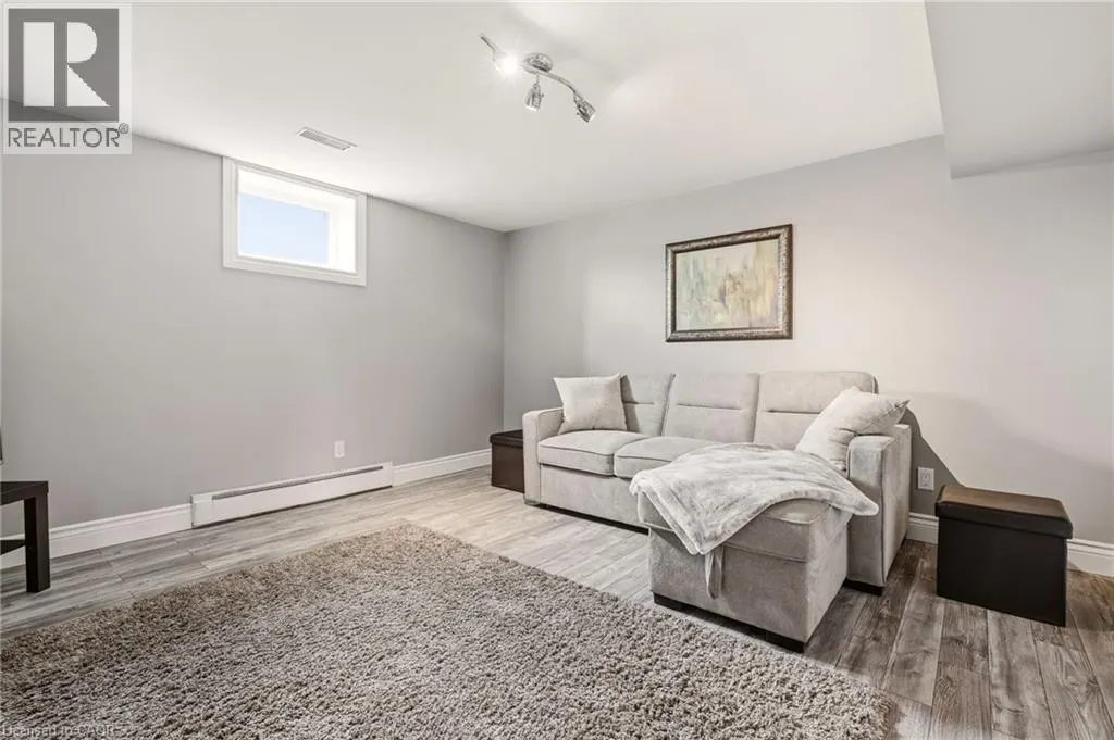 1371 10TH CONCESSION Road W