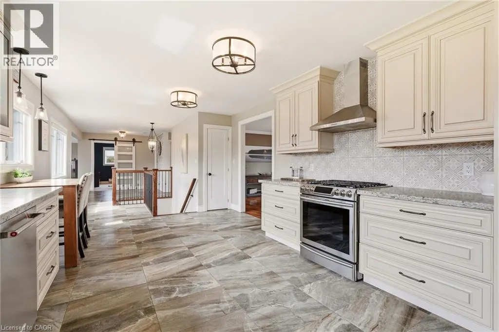 1371 10TH CONCESSION Road W