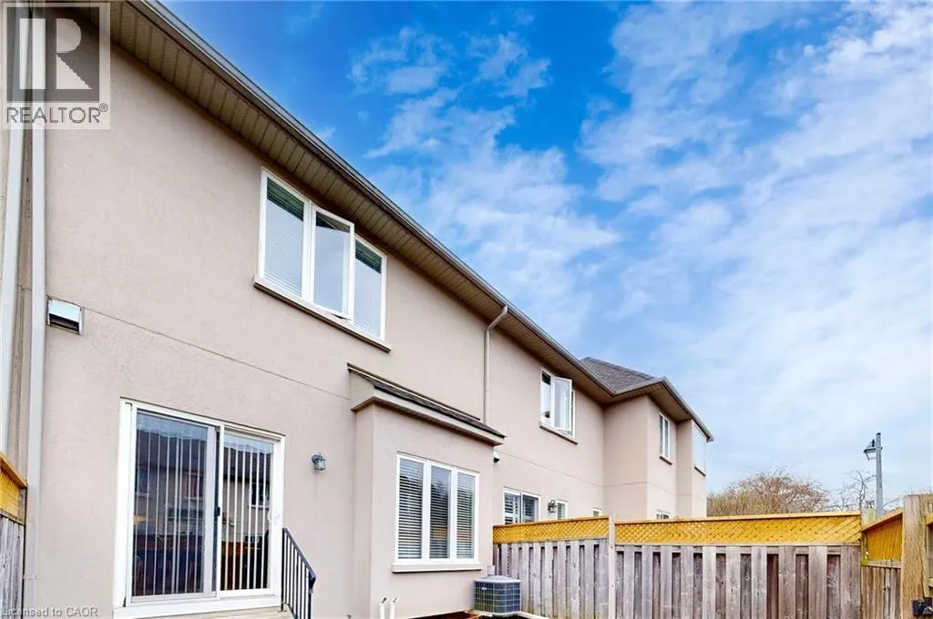 34 FOREST VALLEY Crescent