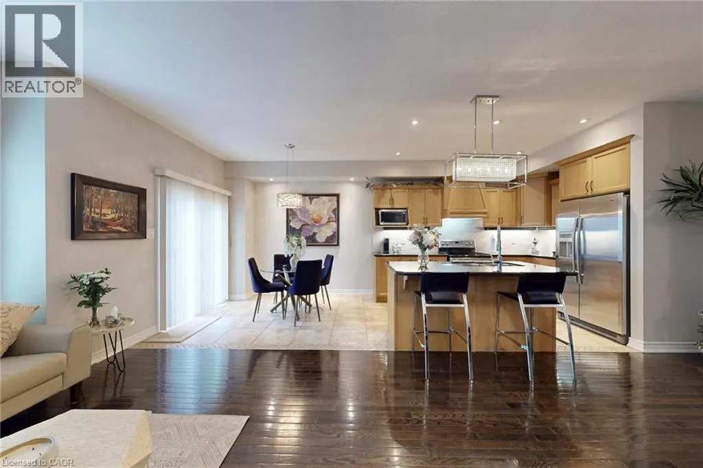 34 FOREST VALLEY Crescent