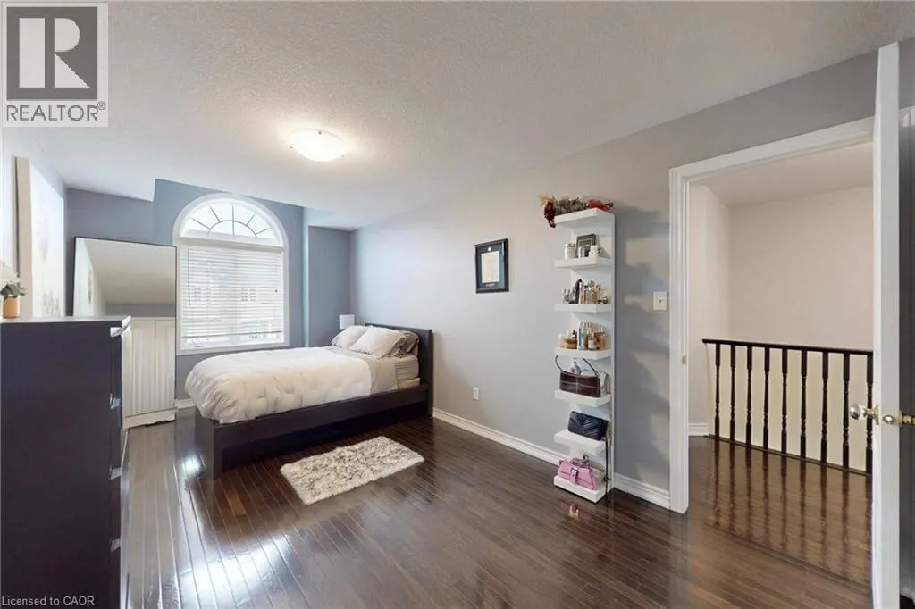 34 FOREST VALLEY Crescent