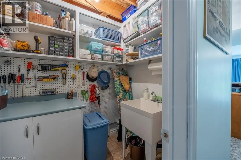 93 ELMHURST Avenue Unit# 8 #8