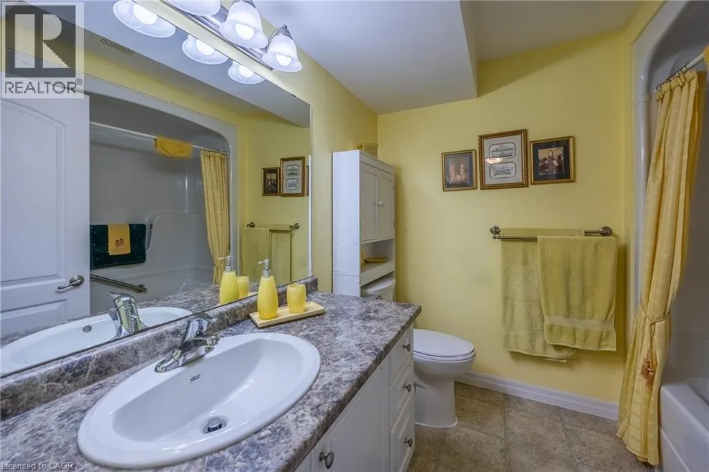 93 ELMHURST Avenue Unit# 8 #8