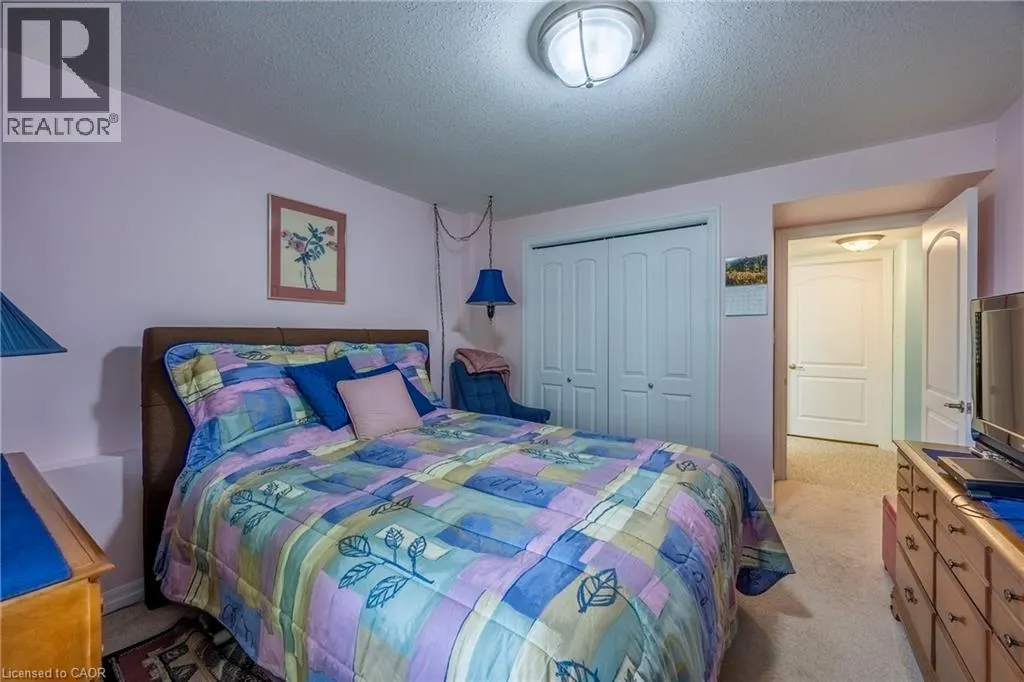 93 ELMHURST Avenue Unit# 8 #8