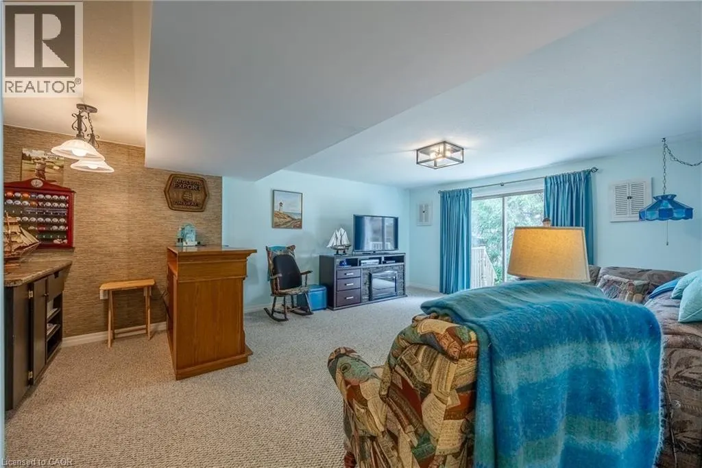 93 ELMHURST Avenue Unit# 8 #8