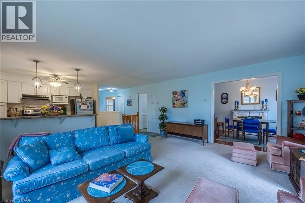 93 ELMHURST Avenue Unit# 8 #8