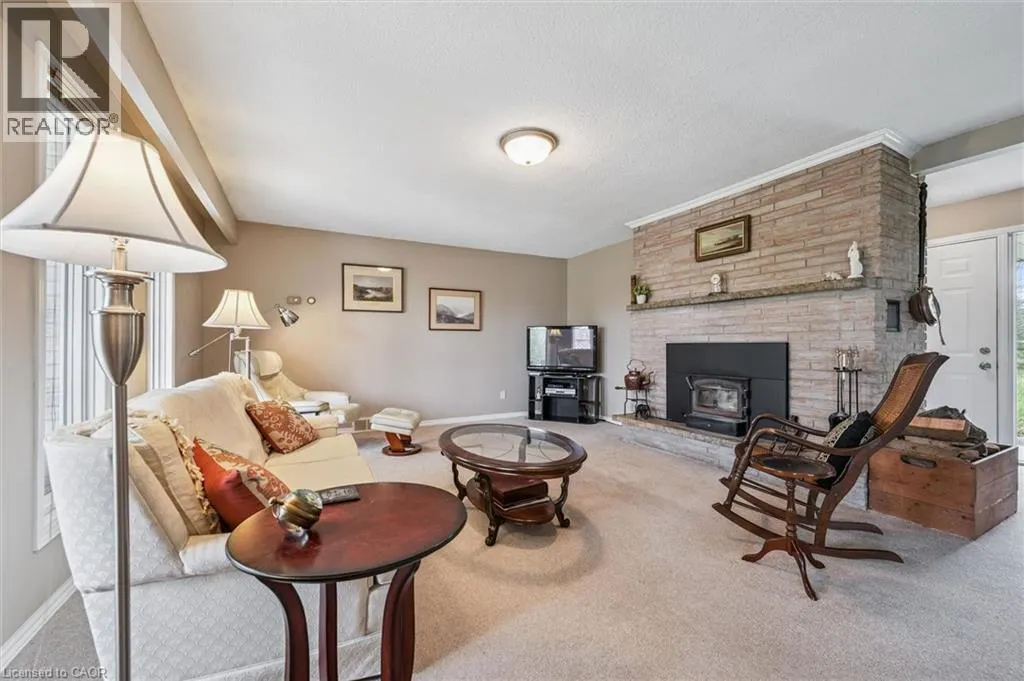 8420 ERAMOSA-GARAFRAXA Townline
