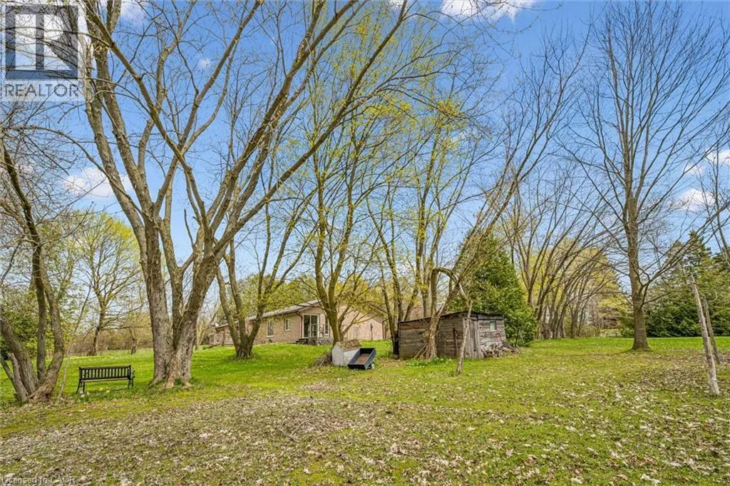 8420 ERAMOSA-GARAFRAXA Townline