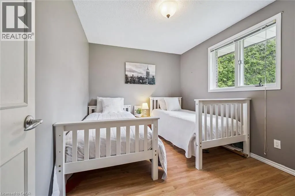 8420 ERAMOSA-GARAFRAXA Townline