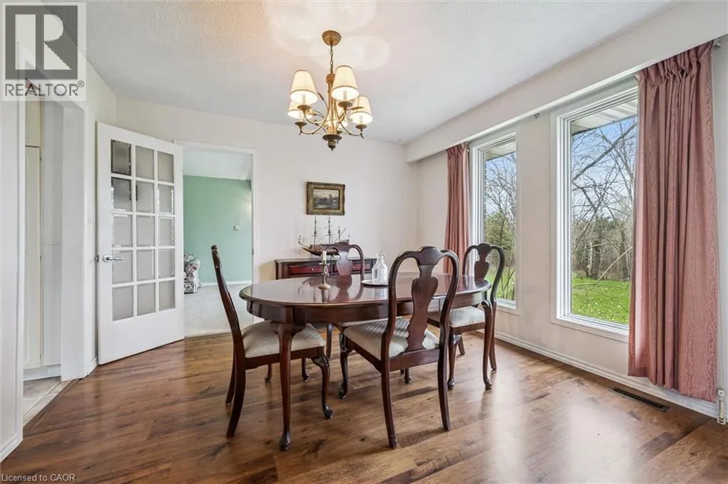 8420 ERAMOSA-GARAFRAXA Townline