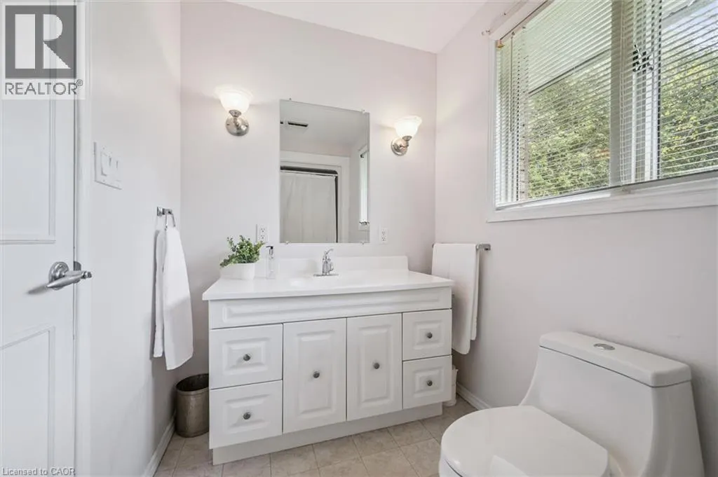 8420 ERAMOSA-GARAFRAXA Townline