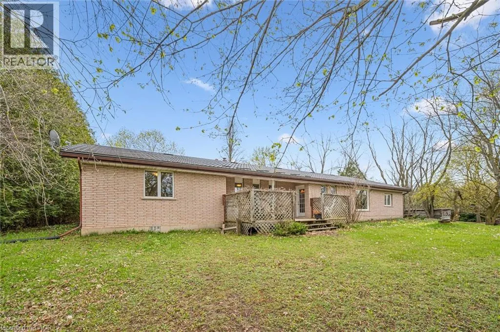 8420 ERAMOSA-GARAFRAXA Townline