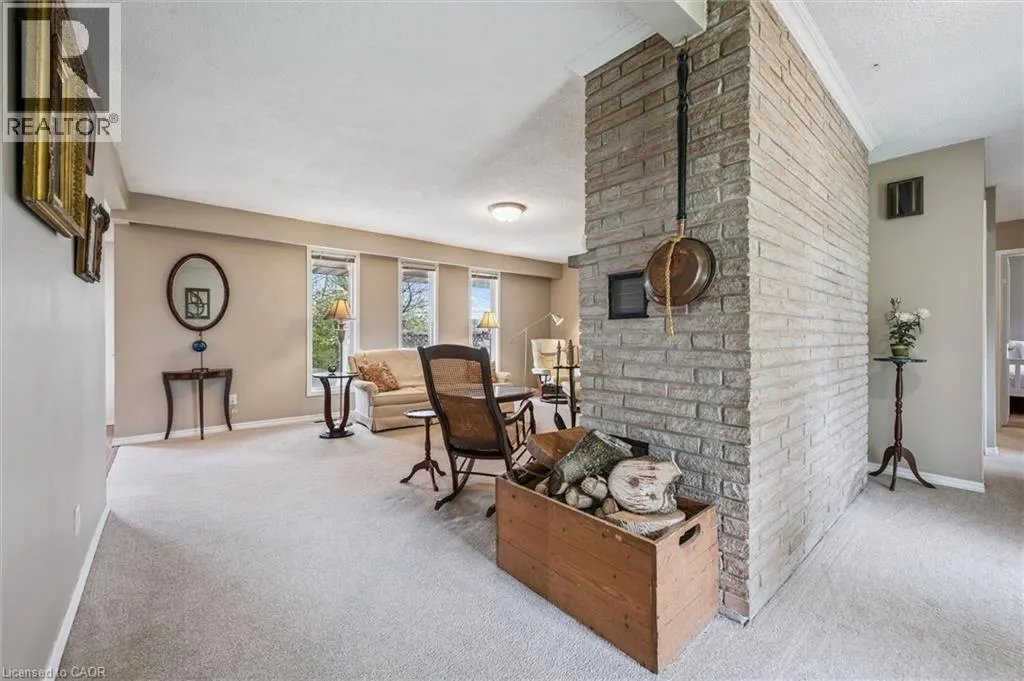 8420 ERAMOSA-GARAFRAXA Townline